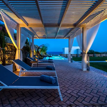 Heliophos Aelia Villa *