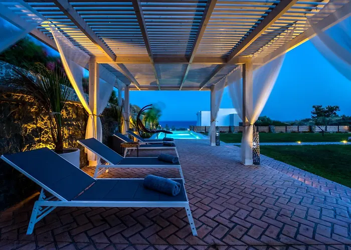 Heliophos Aelia Villa *