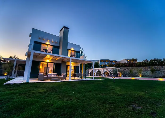 Heliophos Aelia Villa *