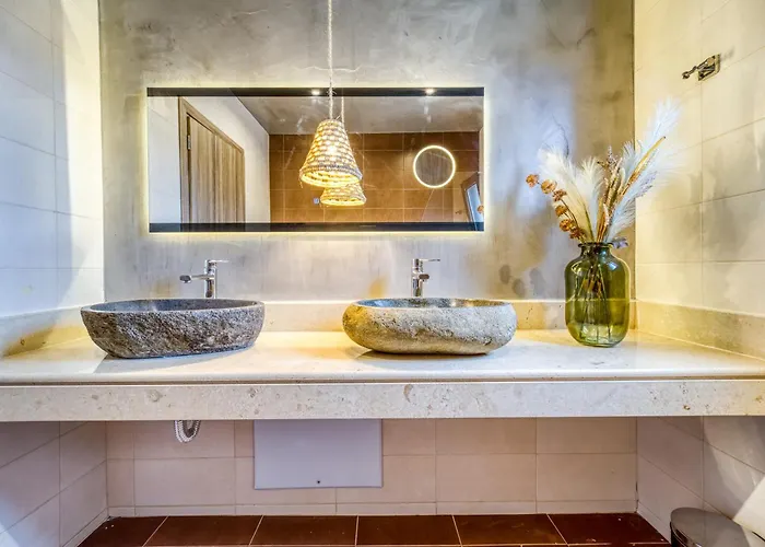 Heliophos Aelia Villa Kiotari