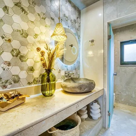 Heliophos Aelia Villa Kiotari